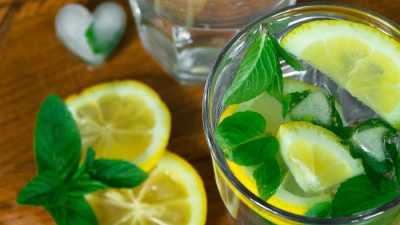 Kebaikan Air Lemon Suam