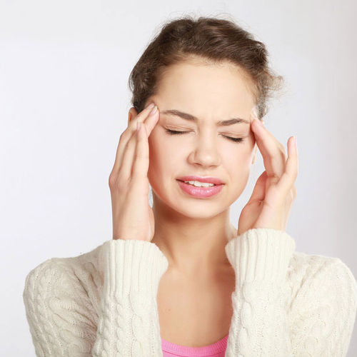 Sakit kepala atau migrain sering datang dengan demam, hipertensi, kurang darah dan kelesuan. Ketahui penawar sakit kepala di www.123mamanet.com