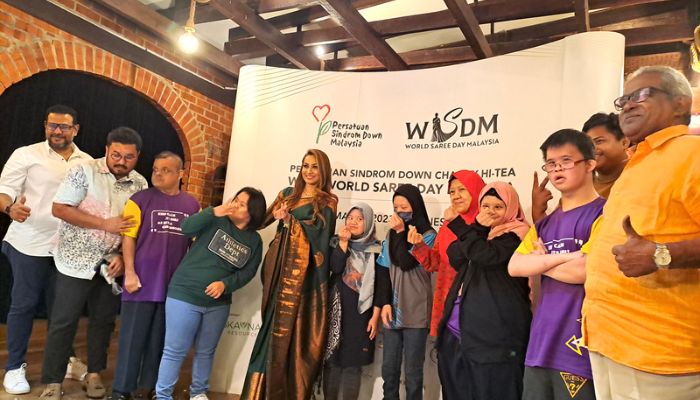 Program Amal Persatuan Sindrom Down Malaysia Bersama World Saree Day Malaysia