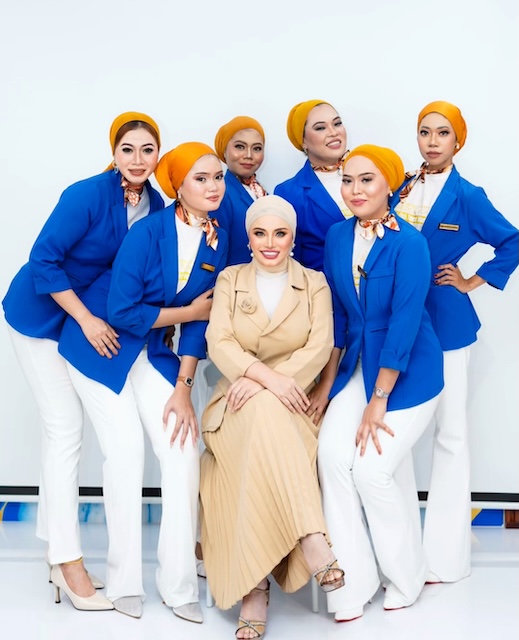 Is. (Dr) Teacher Mass bersama pasukan staf pusat kecantikan