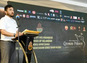 DYTM Tengku Amir Shah berucap semasa Kejohanan Golf Amal Selangor 2025 di Kota Permai Golf & Country Club
