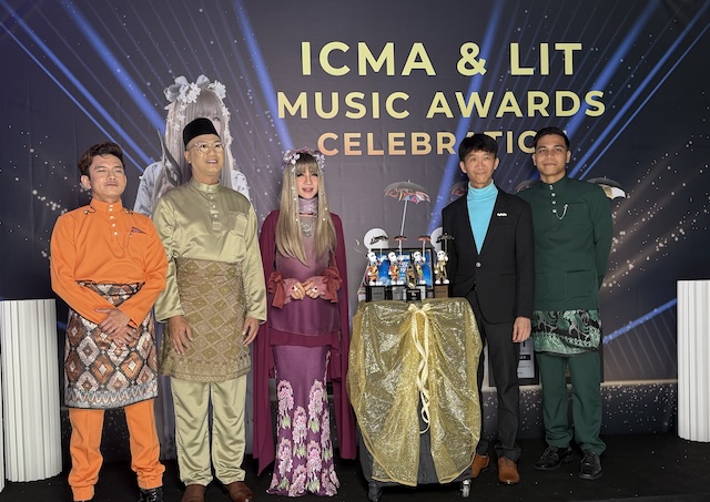 JessC artis Malaysia di sidang media
