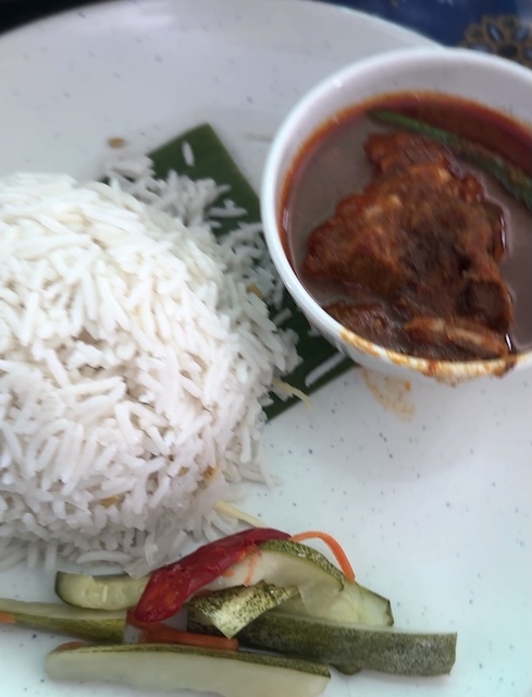 Grannies Kiosk Melawati nasi dagang ikan kuah pekat