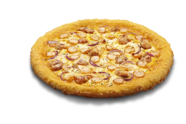 Domino’s Cheese & Steak Chicken Classic dengan ayam steak panggang, sosej ayam dan bawang